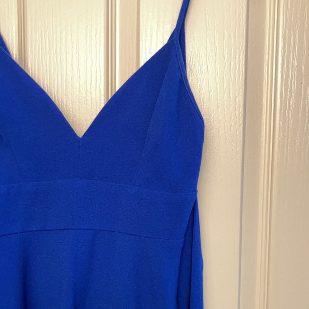 BEAUTIFUL never worn Windsor homecoming dress